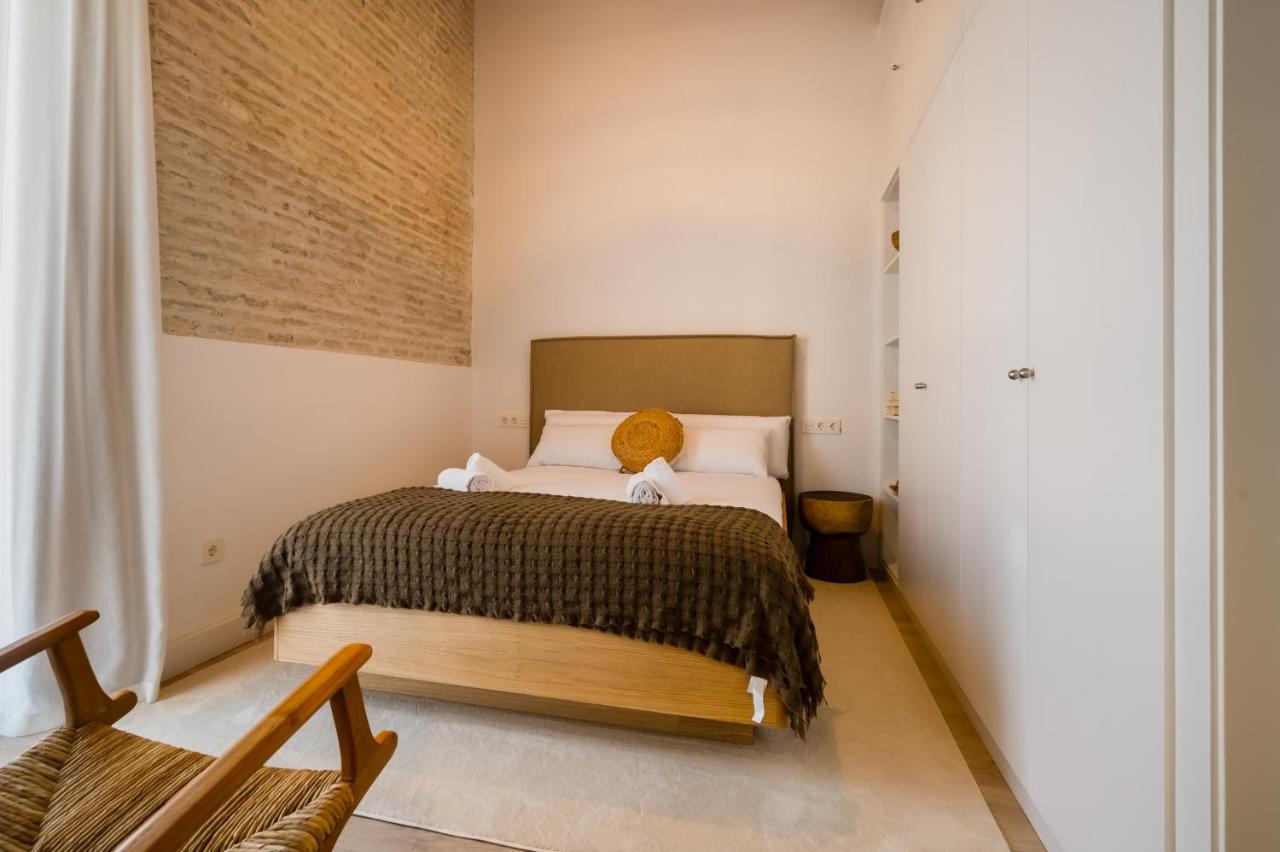 Stylish Designer Duplex-3Beds 2Baths-Puerta Carmona Centro Apartment เซบีญา ภายนอก รูปภาพ