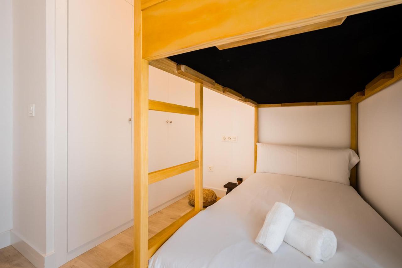 Stylish Designer Duplex-3Beds 2Baths-Puerta Carmona Centro Apartment เซบีญา ภายนอก รูปภาพ