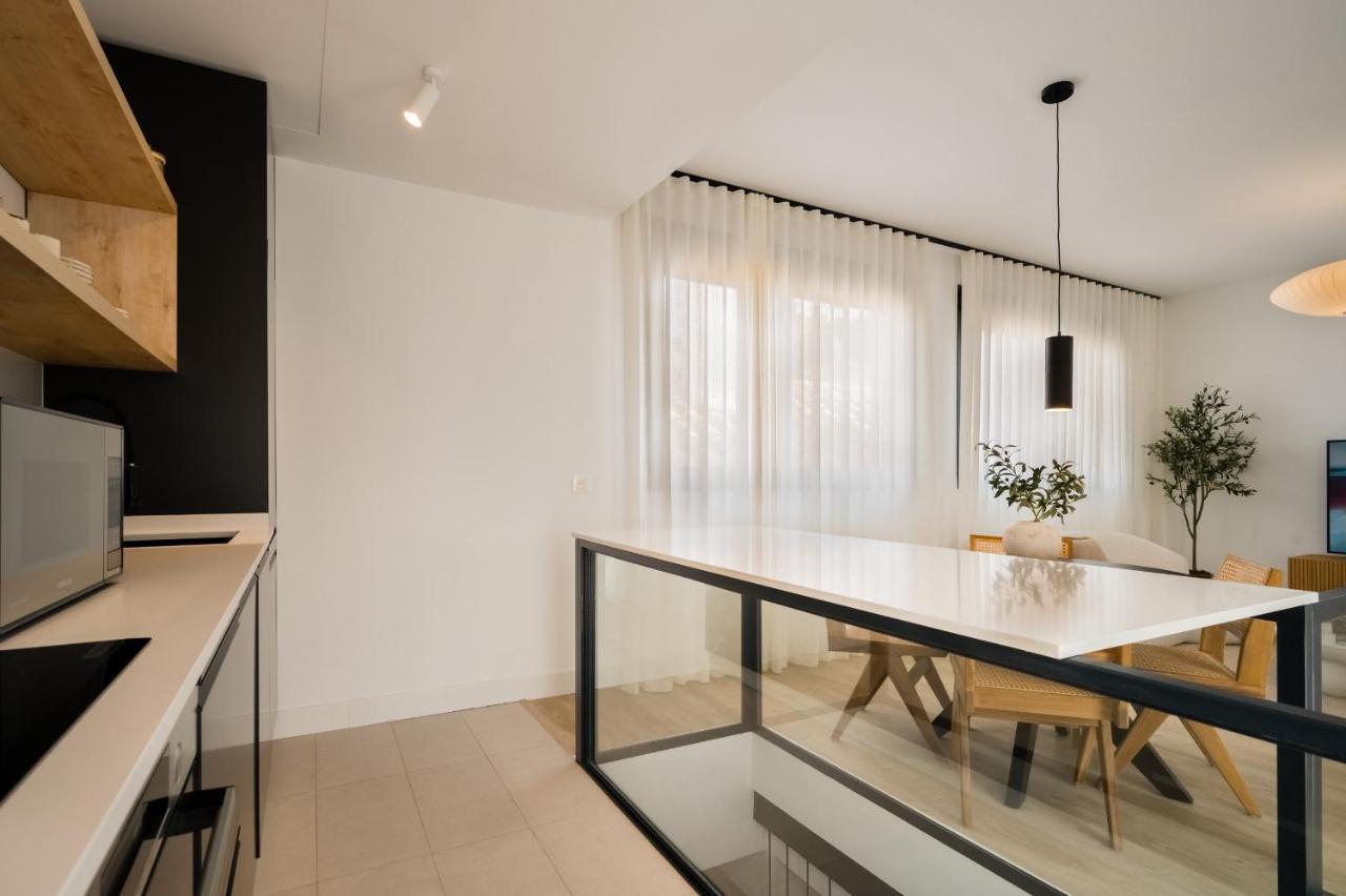 Stylish Designer Duplex-3Beds 2Baths-Puerta Carmona Centro Apartment เซบีญา ภายนอก รูปภาพ