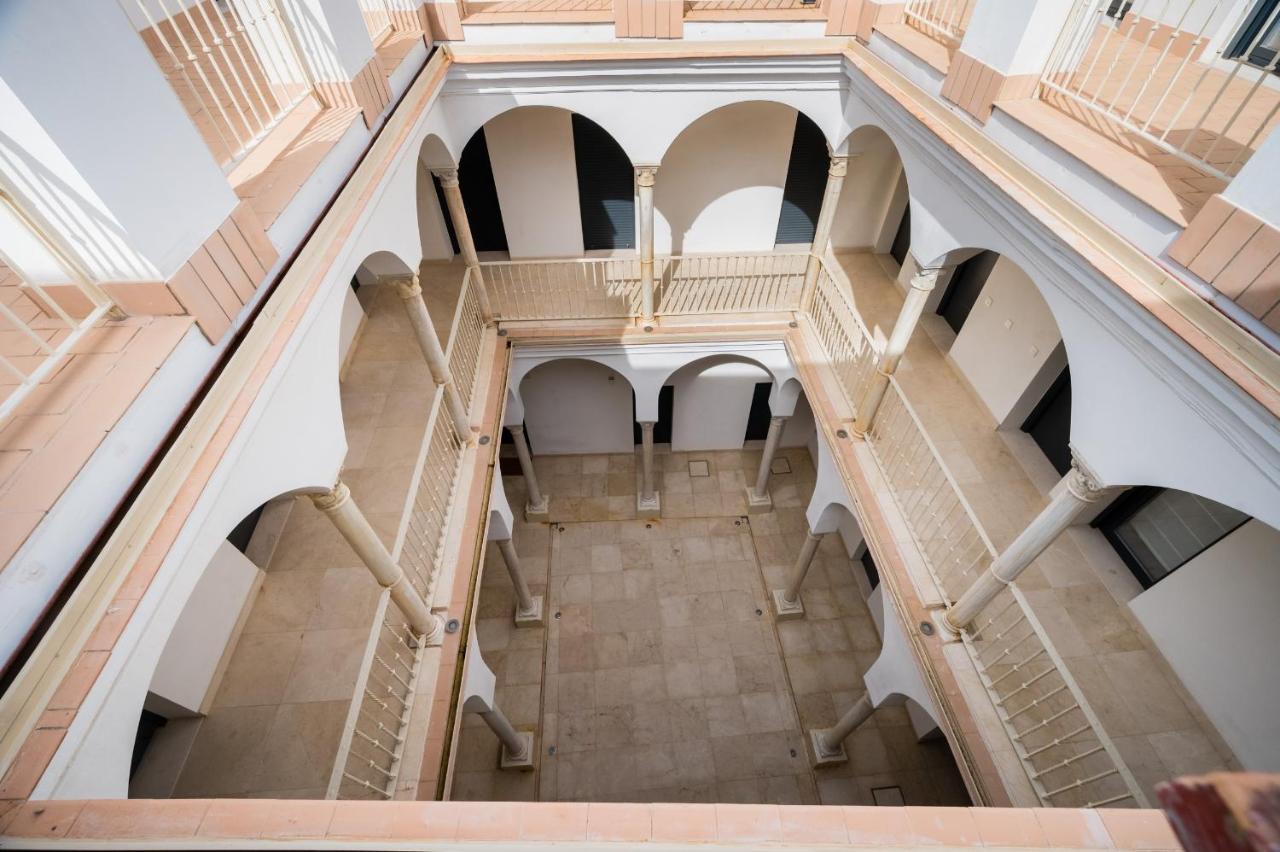 Stylish Designer Duplex-3Beds 2Baths-Puerta Carmona Centro Apartment เซบีญา ภายนอก รูปภาพ