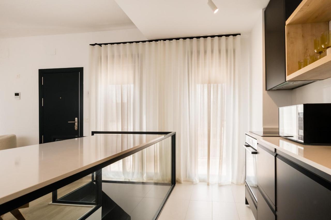 Stylish Designer Duplex-3Beds 2Baths-Puerta Carmona Centro Apartment เซบีญา ภายนอก รูปภาพ